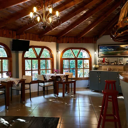 爱达酒店 2* Çıralı